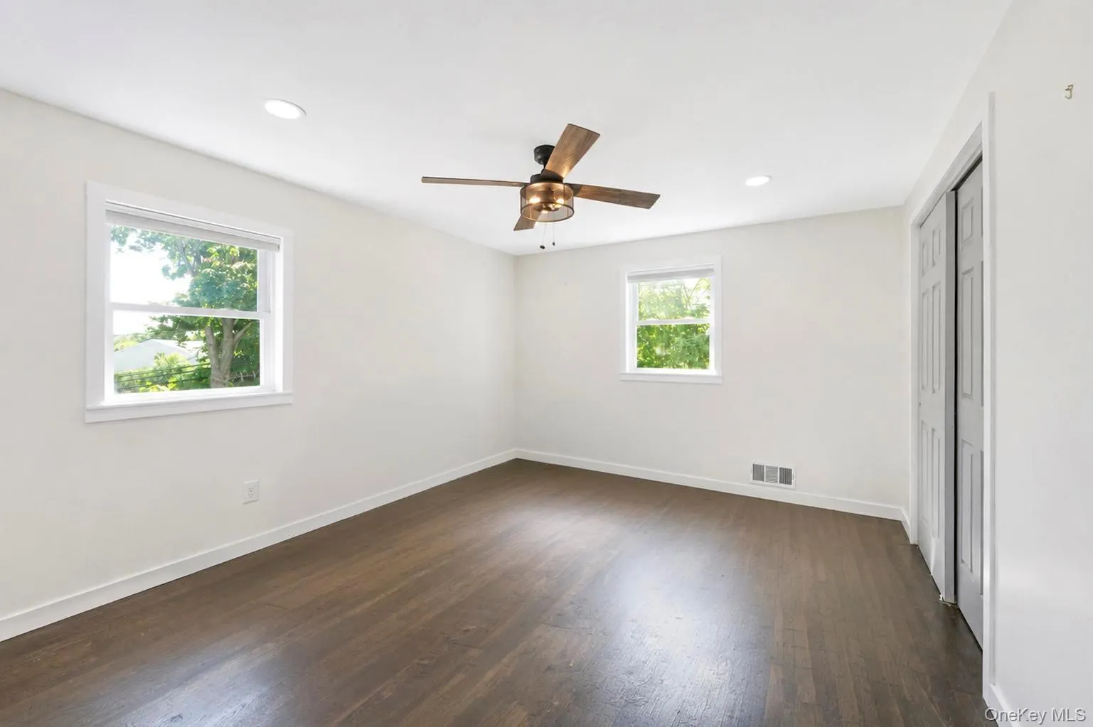 241 Tree Road, Brookhaven, NY, 3 Bedrooms Bedrooms, 7 Rooms Rooms,2 BathroomsBathrooms,Residential,For Rent,Tree,0,1041011 241 Tree Road, Brookhaven, NY, 3 Bedrooms Bedrooms, 7 Rooms Rooms,2 BathroomsBathrooms,Residential,For Rent,Tree,0,1041011