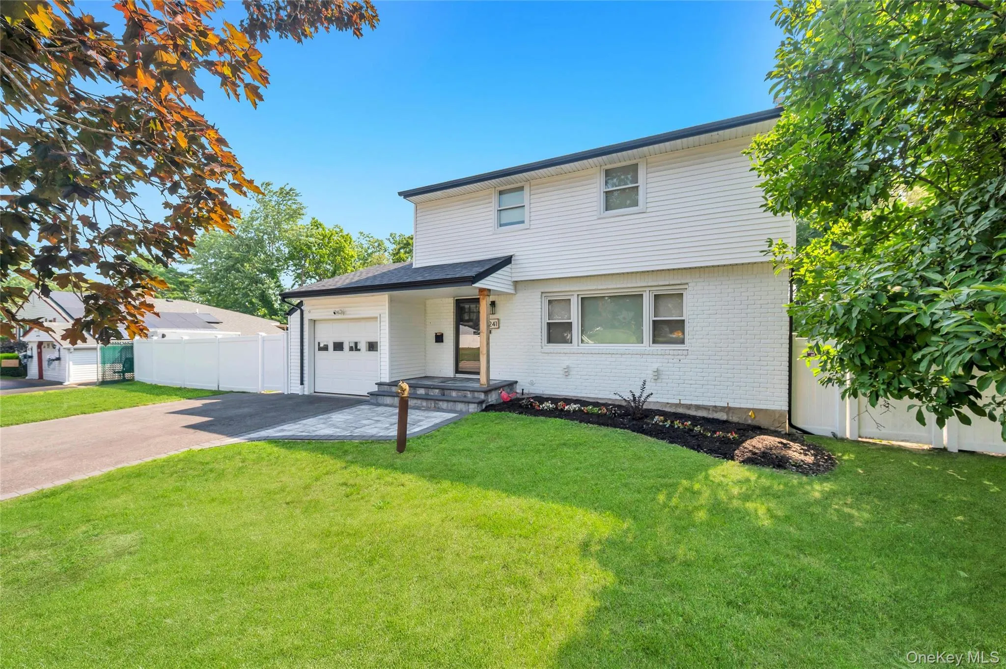 241 Tree Road, Brookhaven, NY, 3 Bedrooms Bedrooms, 7 Rooms Rooms,2 BathroomsBathrooms,Residential,For Rent,Tree,0,1041011 241 Tree Road, Brookhaven, NY, 3 Bedrooms Bedrooms, 7 Rooms Rooms,2 BathroomsBathrooms,Residential,For Rent,Tree,0,1041011