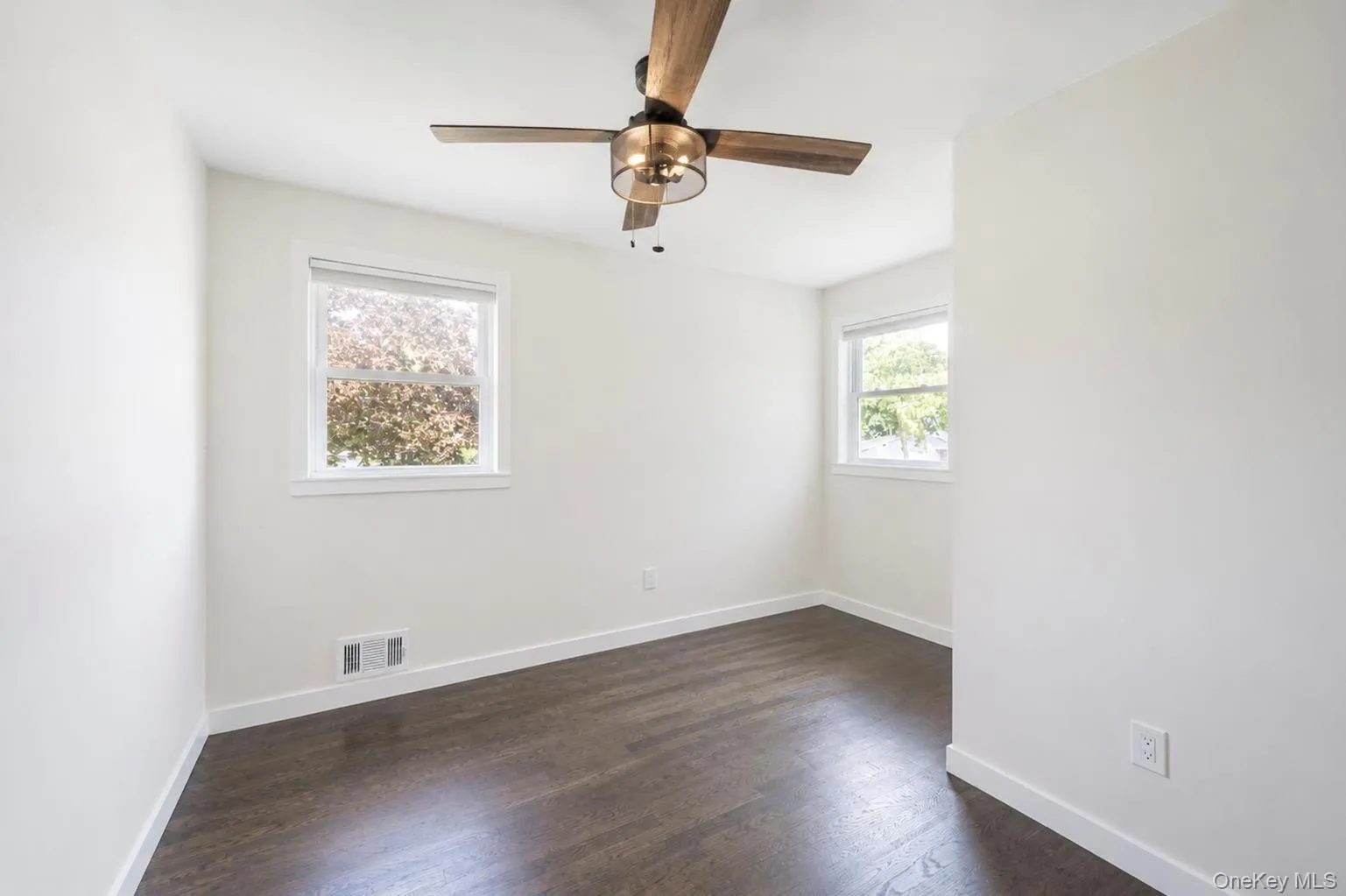 241 Tree Road, Brookhaven, NY, 3 Bedrooms Bedrooms, 7 Rooms Rooms,2 BathroomsBathrooms,Residential,For Rent,Tree,0,1041011 241 Tree Road, Brookhaven, NY, 3 Bedrooms Bedrooms, 7 Rooms Rooms,2 BathroomsBathrooms,Residential,For Rent,Tree,0,1041011