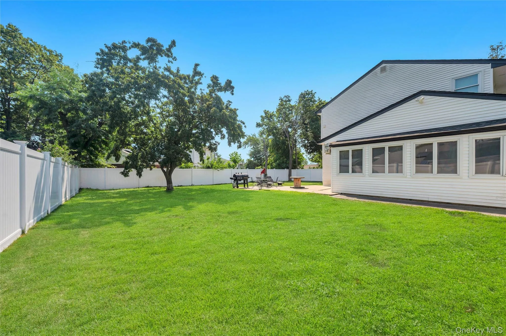 241 Tree Road, Brookhaven, NY, 3 Bedrooms Bedrooms, 7 Rooms Rooms,2 BathroomsBathrooms,Residential,For Rent,Tree,0,1041011 241 Tree Road, Brookhaven, NY, 3 Bedrooms Bedrooms, 7 Rooms Rooms,2 BathroomsBathrooms,Residential,For Rent,Tree,0,1041011