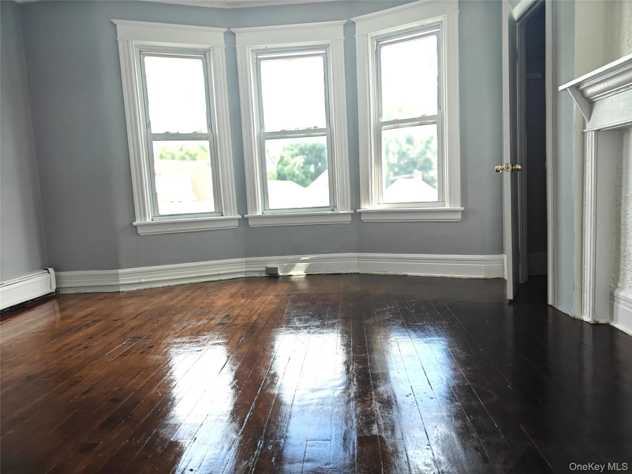 104 Winnikee Avenue, Poughkeepsie, NY, 3 Bedrooms Bedrooms, 6 Rooms Rooms,1 BathroomBathrooms,Residential Lease,For Rent,Winnikee,0,1041012 104 Winnikee Avenue, Poughkeepsie, NY, 3 Bedrooms Bedrooms, 6 Rooms Rooms,1 BathroomBathrooms,Residential Lease,For Rent,Winnikee,0,1041012