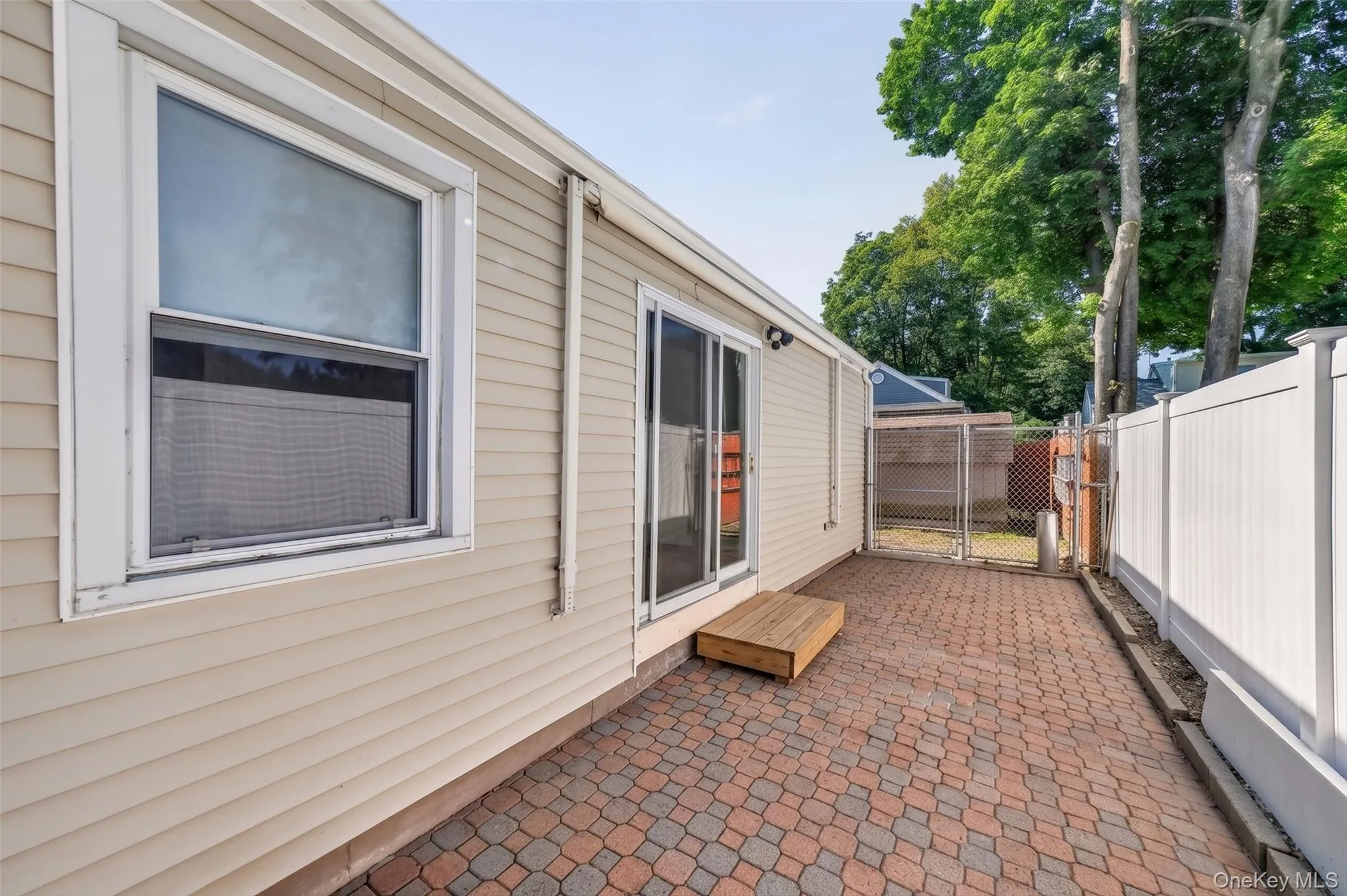 941 Lyman Avenue, Peekskill, NY, 4 Bedrooms Bedrooms, 6 Rooms Rooms,1 BathroomBathrooms,Residential,For Rent,Lyman,0,1041016 941 Lyman Avenue, Peekskill, NY, 4 Bedrooms Bedrooms, 6 Rooms Rooms,1 BathroomBathrooms,Residential,For Rent,Lyman,0,1041016