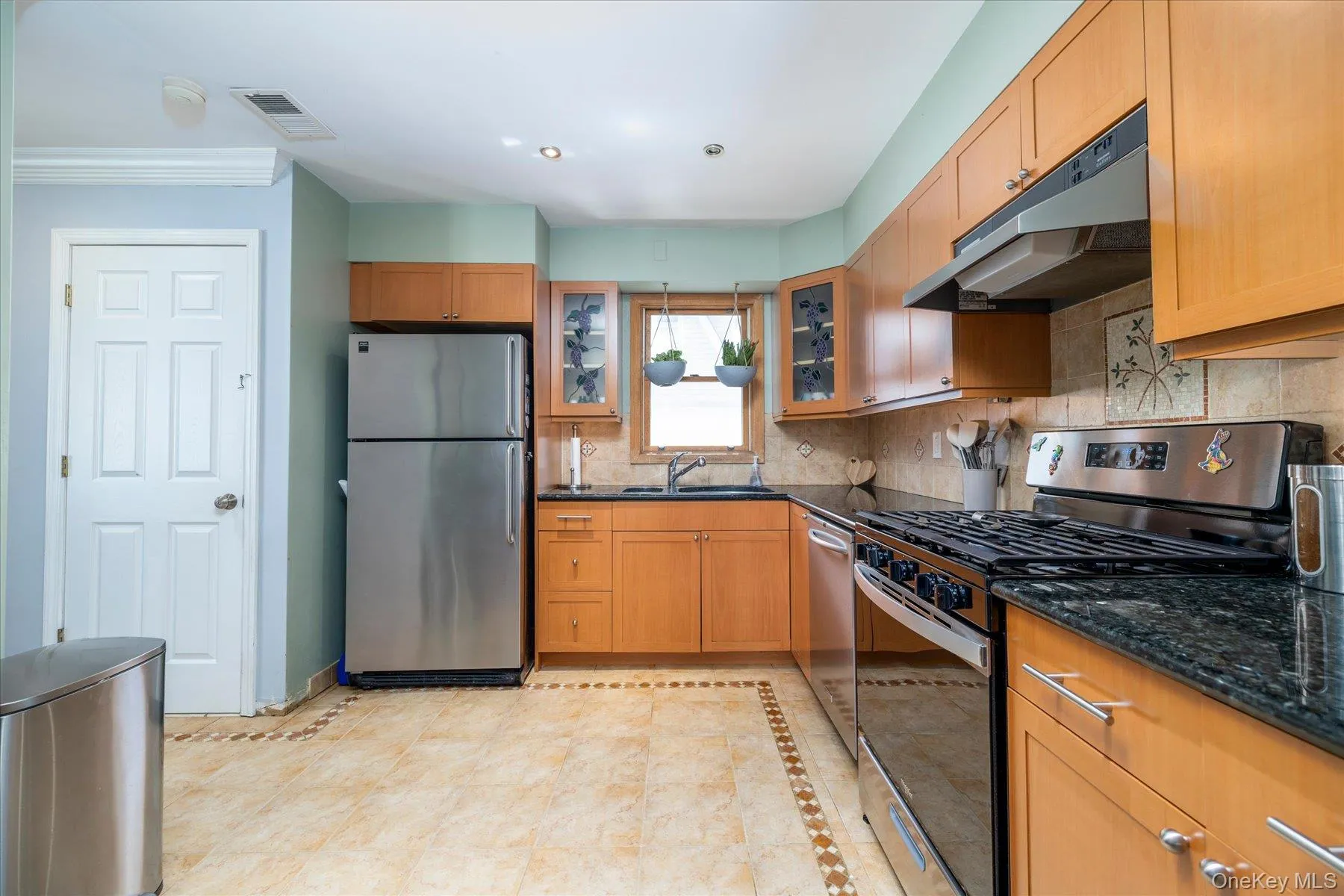 145 Bismark Avenue, Hempstead, NY, 3 Bedrooms Bedrooms, 6 Rooms Rooms,1 BathroomBathrooms,Residential,For Rent,Bismark,0,1041019 145 Bismark Avenue, Hempstead, NY, 3 Bedrooms Bedrooms, 6 Rooms Rooms,1 BathroomBathrooms,Residential,For Rent,Bismark,0,1041019
