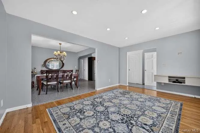 43 Stewart Avenue, Hempstead, NY, 5 Bedrooms Bedrooms, 10 Rooms Rooms,2 BathroomsBathrooms,Residential Lease,For Rent,Stewart,0,1041023 43 Stewart Avenue, Hempstead, NY, 5 Bedrooms Bedrooms, 10 Rooms Rooms,2 BathroomsBathrooms,Residential Lease,For Rent,Stewart,0,1041023