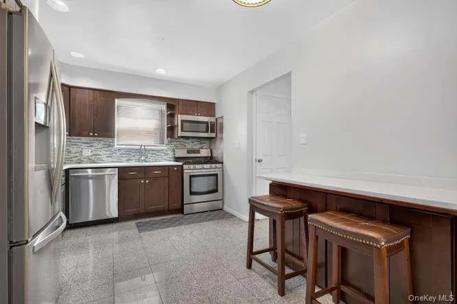 43 Stewart Avenue, Hempstead, NY, 5 Bedrooms Bedrooms, 10 Rooms Rooms,2 BathroomsBathrooms,Residential Lease,For Rent,Stewart,0,1041023 43 Stewart Avenue, Hempstead, NY, 5 Bedrooms Bedrooms, 10 Rooms Rooms,2 BathroomsBathrooms,Residential Lease,For Rent,Stewart,0,1041023