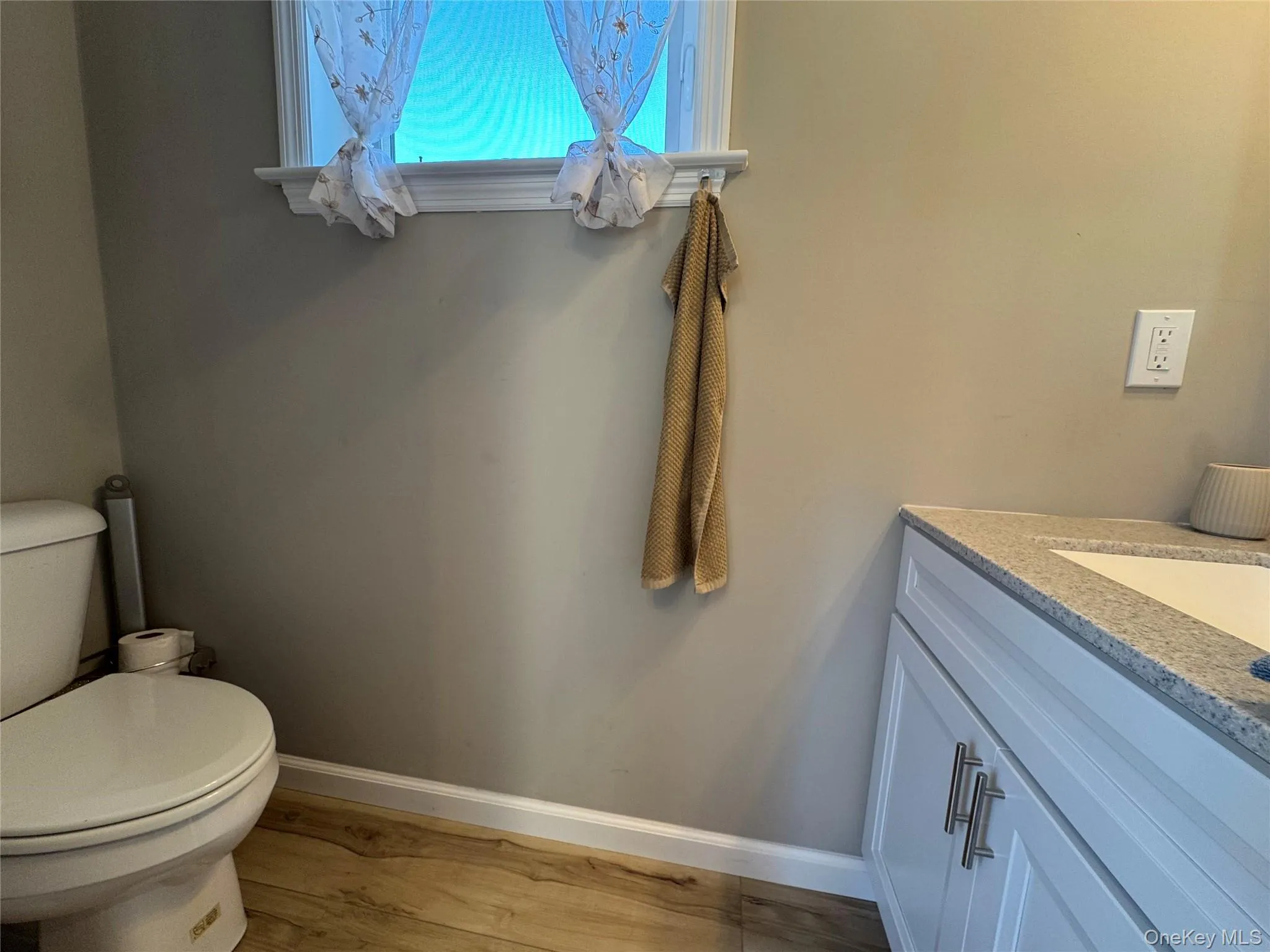 119 Whittier Drive, Smithtown, NY, 3 Bedrooms Bedrooms, 5 Rooms Rooms,2 BathroomsBathrooms,Residential Lease,For Rent,Whittier,0,1041024 119 Whittier Drive, Smithtown, NY, 3 Bedrooms Bedrooms, 5 Rooms Rooms,2 BathroomsBathrooms,Residential Lease,For Rent,Whittier,0,1041024