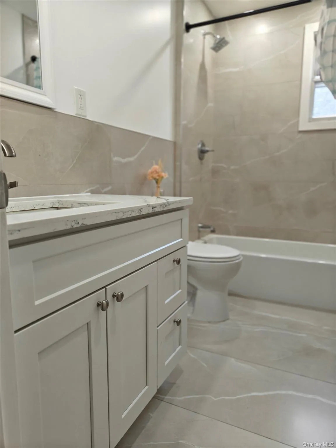 97 South Avenue, Poughkeepsie, NY, 3 Bedroom Bedrooms, 5 Room Rooms,1 BathroomBathrooms,Residential Lease,For Rent,South,0,1041029 97 South Avenue, Poughkeepsie, NY, 3 Bedroom Bedrooms, 5 Room Rooms,1 BathroomBathrooms,Residential Lease,For Rent,South,0,1041029