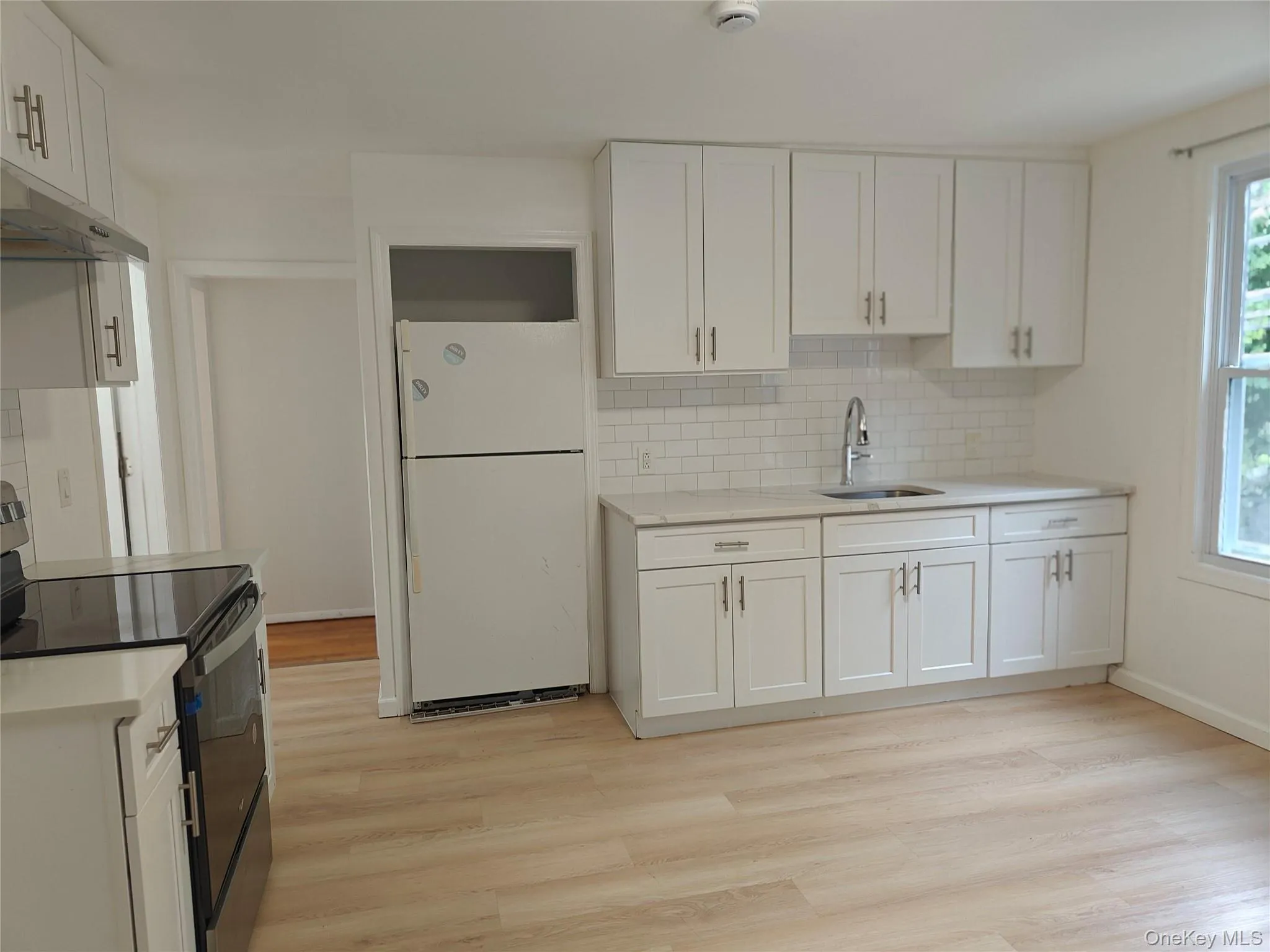 97 South Avenue, Poughkeepsie, NY, 3 Bedroom Bedrooms, 5 Room Rooms,1 BathroomBathrooms,Residential Lease,For Rent,South,0,1041029 97 South Avenue, Poughkeepsie, NY, 3 Bedroom Bedrooms, 5 Room Rooms,1 BathroomBathrooms,Residential Lease,For Rent,South,0,1041029