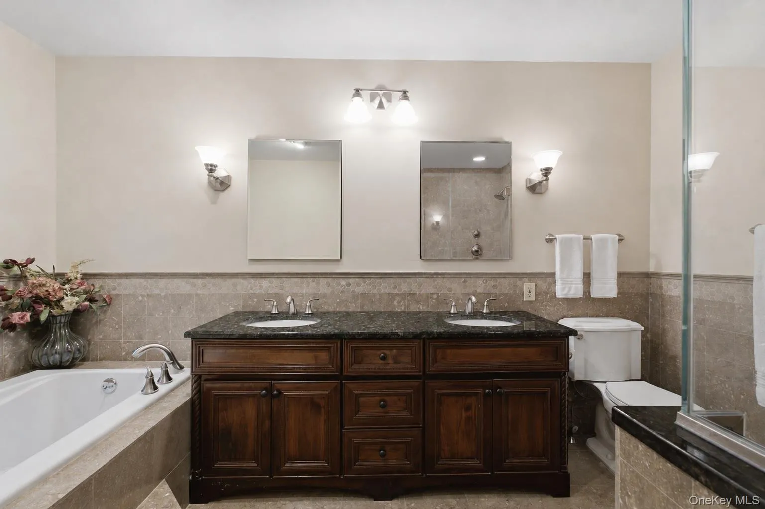 Updated Primary Ensuite Bathroom with Double Sinks, Spa Shower and Jacuzzi Soaking Tub. Updated Primary Ensuite Bathroom with Double Sinks, Spa Shower and Jacuzzi Soaking Tub.