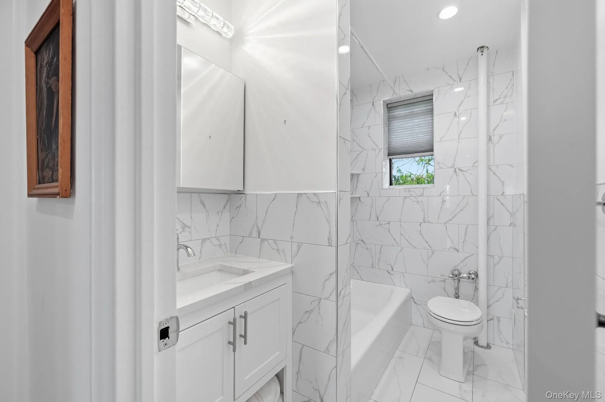 Hallway bathroom with porcelain tiles Hallway bathroom with porcelain tiles