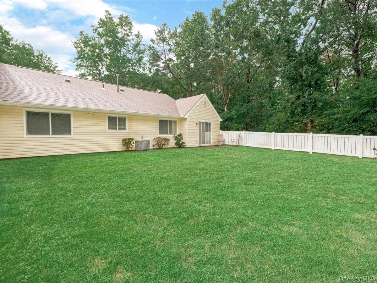 112 Dari Drive, Islip, NY, 2 Bedrooms Bedrooms, 8 Rooms Rooms,2 BathroomsBathrooms,Residential,For Rent,Dari,0,1041046 112 Dari Drive, Islip, NY, 2 Bedrooms Bedrooms, 8 Rooms Rooms,2 BathroomsBathrooms,Residential,For Rent,Dari,0,1041046