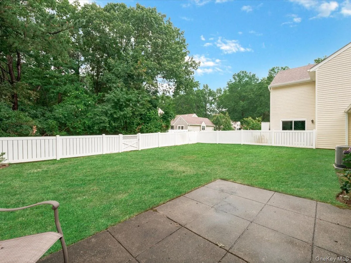 112 Dari Drive, Islip, NY, 2 Bedrooms Bedrooms, 8 Rooms Rooms,2 BathroomsBathrooms,Residential,For Rent,Dari,0,1041046 112 Dari Drive, Islip, NY, 2 Bedrooms Bedrooms, 8 Rooms Rooms,2 BathroomsBathrooms,Residential,For Rent,Dari,0,1041046