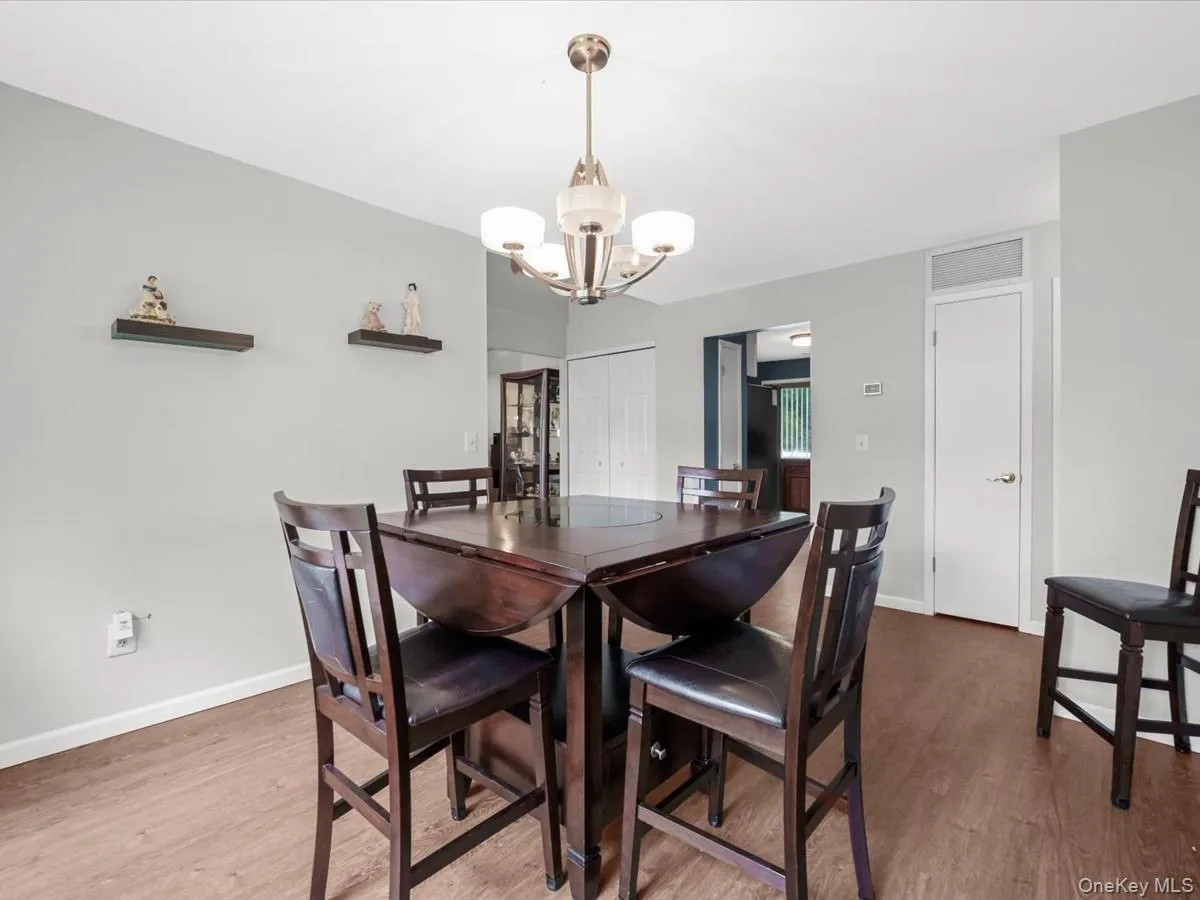 112 Dari Drive, Islip, NY, 2 Bedrooms Bedrooms, 8 Rooms Rooms,2 BathroomsBathrooms,Residential,For Rent,Dari,0,1041046 112 Dari Drive, Islip, NY, 2 Bedrooms Bedrooms, 8 Rooms Rooms,2 BathroomsBathrooms,Residential,For Rent,Dari,0,1041046