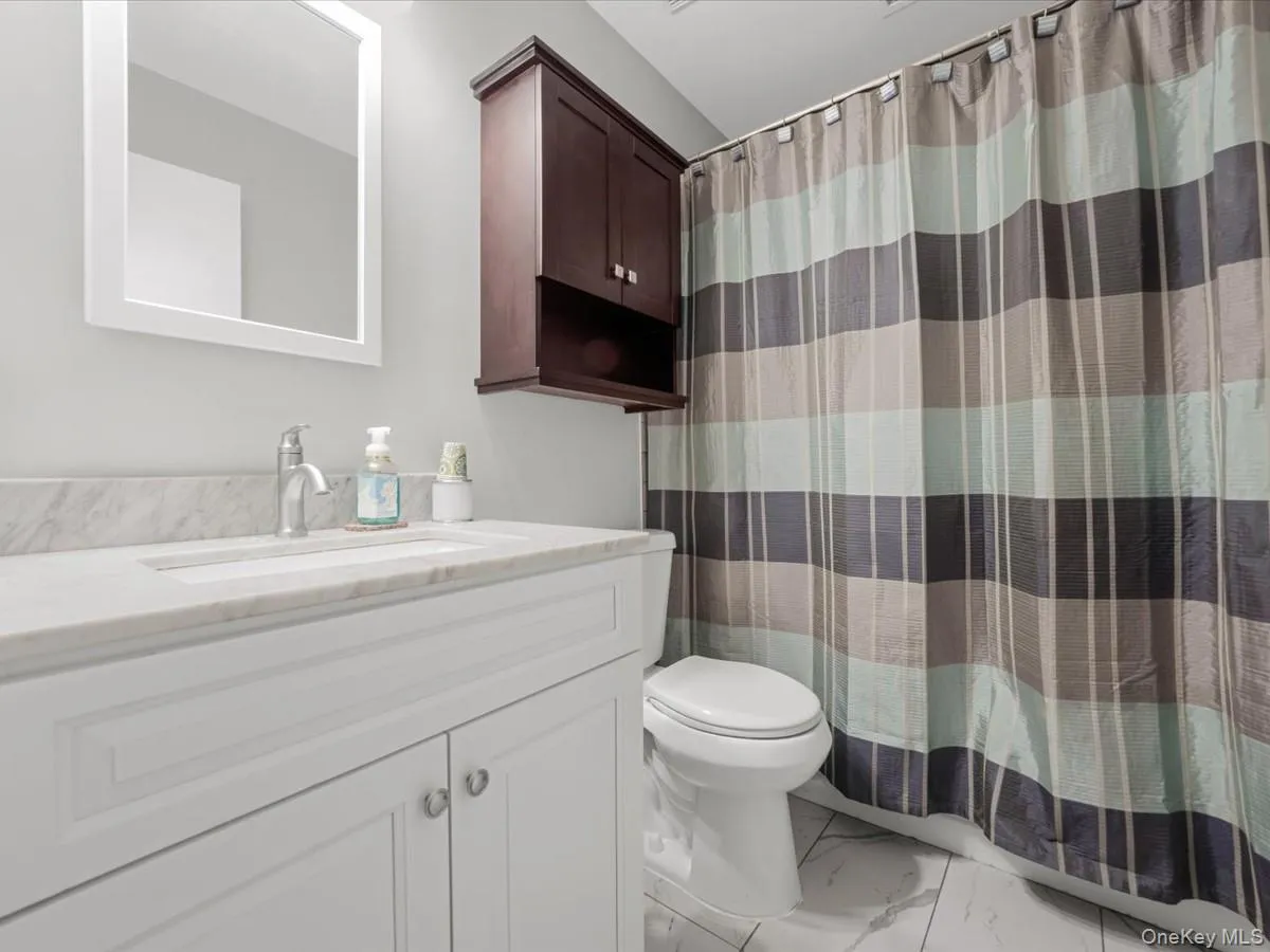 112 Dari Drive, Islip, NY, 2 Bedrooms Bedrooms, 8 Rooms Rooms,2 BathroomsBathrooms,Residential,For Rent,Dari,0,1041046 112 Dari Drive, Islip, NY, 2 Bedrooms Bedrooms, 8 Rooms Rooms,2 BathroomsBathrooms,Residential,For Rent,Dari,0,1041046