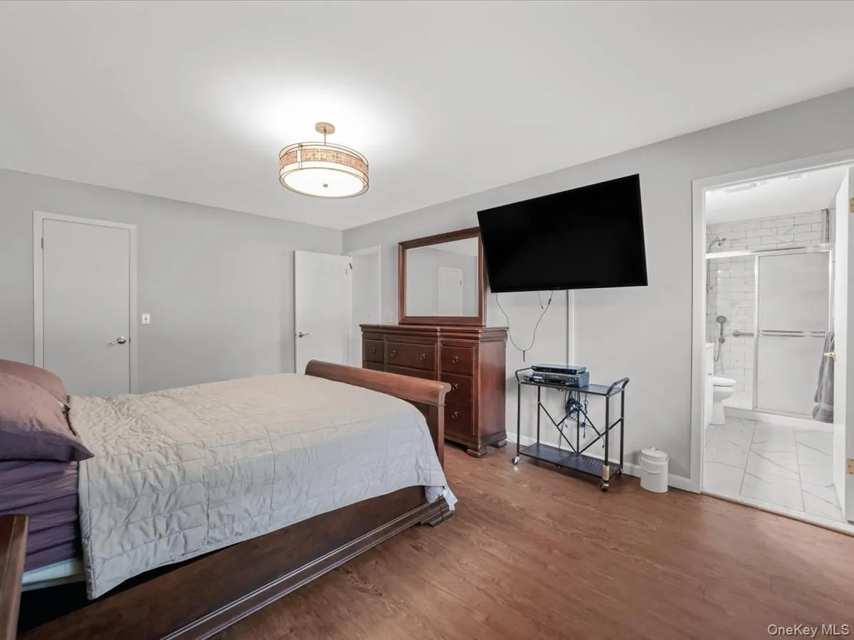 112 Dari Drive, Islip, NY, 2 Bedrooms Bedrooms, 8 Rooms Rooms,2 BathroomsBathrooms,Residential,For Rent,Dari,0,1041046 112 Dari Drive, Islip, NY, 2 Bedrooms Bedrooms, 8 Rooms Rooms,2 BathroomsBathrooms,Residential,For Rent,Dari,0,1041046