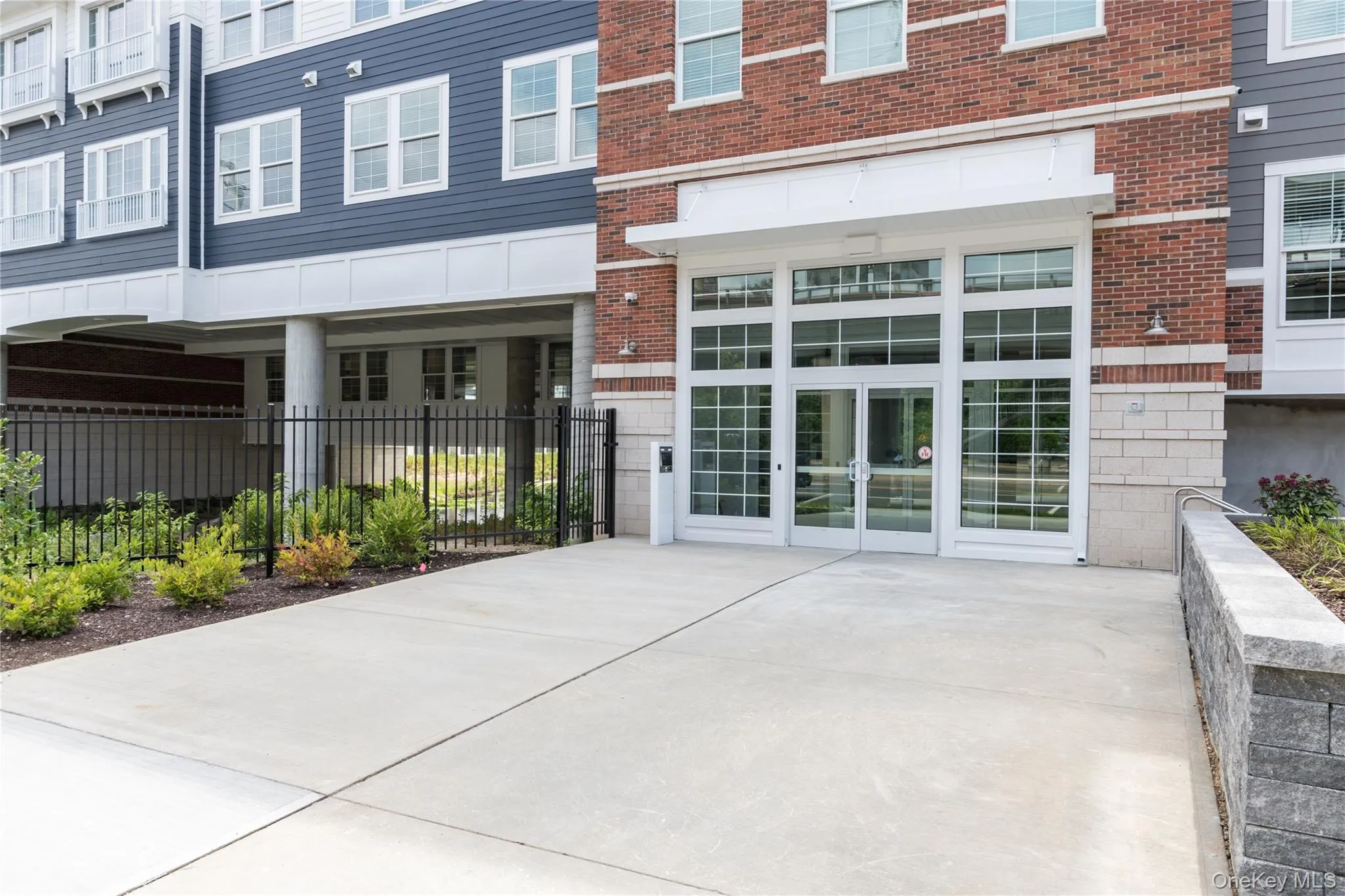 75 Hoffman Avenue, Babylon, NY, 1 Bedroom Bedrooms, 4 Rooms Rooms,1 BathroomBathrooms,Residential Lease,For Rent,Hoffman,0,1041047 75 Hoffman Avenue, Babylon, NY, 1 Bedroom Bedrooms, 4 Rooms Rooms,1 BathroomBathrooms,Residential Lease,For Rent,Hoffman,0,1041047