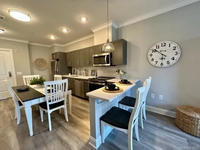 75 Hoffman Avenue, Babylon, NY, 1 Bedroom Bedrooms, 4 Rooms Rooms,1 BathroomBathrooms,Residential Lease,For Rent,Hoffman,0,1041047 75 Hoffman Avenue, Babylon, NY, 1 Bedroom Bedrooms, 4 Rooms Rooms,1 BathroomBathrooms,Residential Lease,For Rent,Hoffman,0,1041047