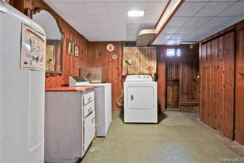 84-92A Austin Street, New York, NY, 2 Bedrooms Bedrooms, 6 Rooms Rooms,1 BathroomBathrooms,Residential,For Rent,Austin,0,1041051 84-92A Austin Street, New York, NY, 2 Bedrooms Bedrooms, 6 Rooms Rooms,1 BathroomBathrooms,Residential,For Rent,Austin,0,1041051