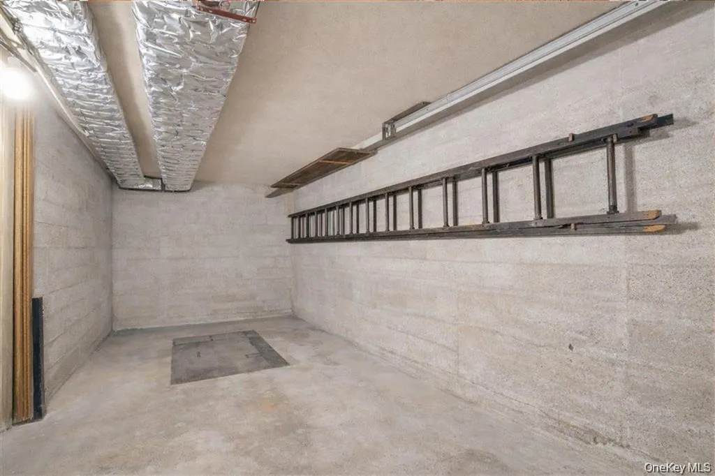 84-92A Austin Street, New York, NY, 2 Bedrooms Bedrooms, 6 Rooms Rooms,1 BathroomBathrooms,Residential,For Rent,Austin,0,1041051 84-92A Austin Street, New York, NY, 2 Bedrooms Bedrooms, 6 Rooms Rooms,1 BathroomBathrooms,Residential,For Rent,Austin,0,1041051