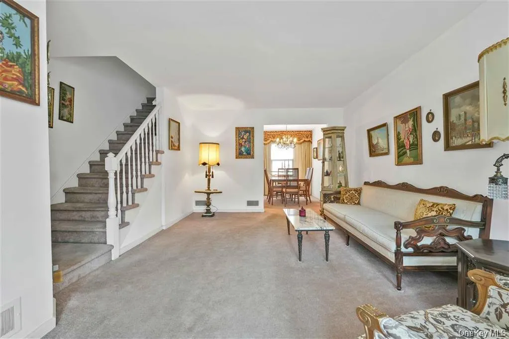 84-92A Austin Street, New York, NY, 2 Bedrooms Bedrooms, 6 Rooms Rooms,1 BathroomBathrooms,Residential,For Rent,Austin,0,1041051 84-92A Austin Street, New York, NY, 2 Bedrooms Bedrooms, 6 Rooms Rooms,1 BathroomBathrooms,Residential,For Rent,Austin,0,1041051