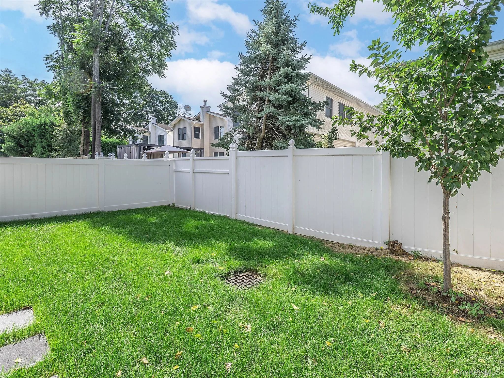 59 Edgewood Road, North Hempstead, NY, 3 Bedrooms Bedrooms, 6 Rooms Rooms,3 BathroomsBathrooms,Residential Lease,For Rent,Edgewood,0,1041053 59 Edgewood Road, North Hempstead, NY, 3 Bedrooms Bedrooms, 6 Rooms Rooms,3 BathroomsBathrooms,Residential Lease,For Rent,Edgewood,0,1041053