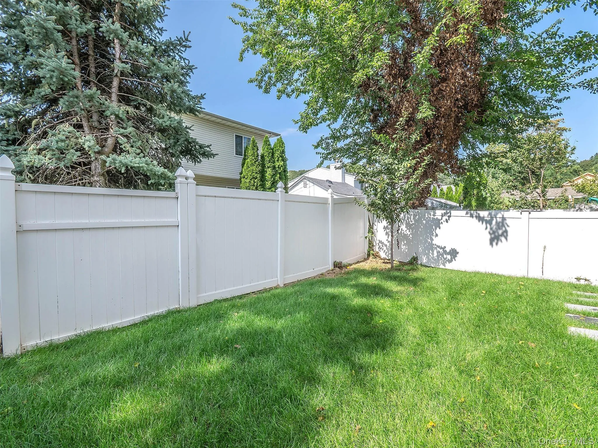59 Edgewood Road, North Hempstead, NY, 3 Bedrooms Bedrooms, 6 Rooms Rooms,3 BathroomsBathrooms,Residential Lease,For Rent,Edgewood,0,1041053 59 Edgewood Road, North Hempstead, NY, 3 Bedrooms Bedrooms, 6 Rooms Rooms,3 BathroomsBathrooms,Residential Lease,For Rent,Edgewood,0,1041053
