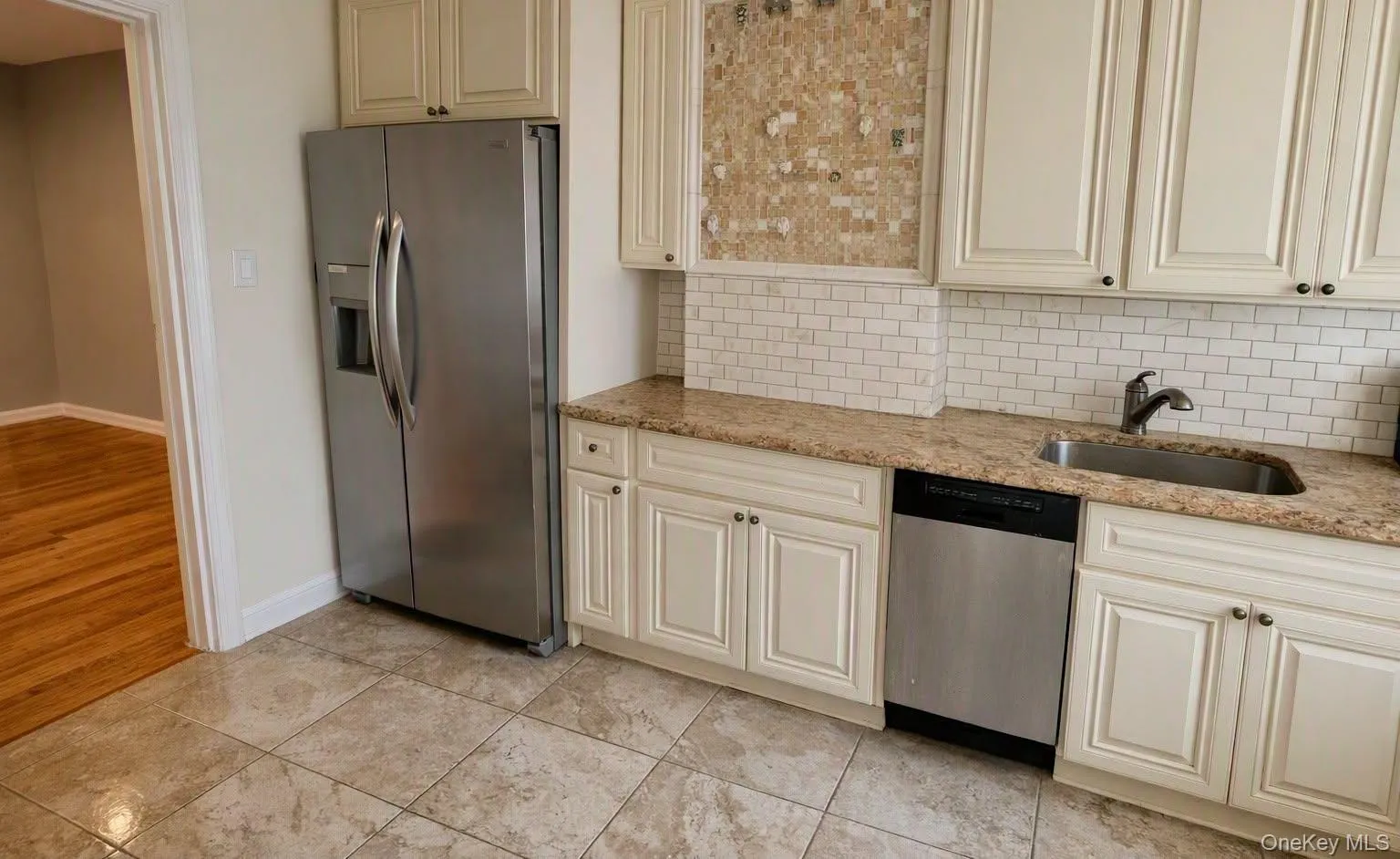 6807 59th Drive, New York, NY, 3 Bedrooms Bedrooms, 6 Rooms Rooms,1 BathroomBathrooms,Residential Lease,For Rent,59th,0,1041059 6807 59th Drive, New York, NY, 3 Bedrooms Bedrooms, 6 Rooms Rooms,1 BathroomBathrooms,Residential Lease,For Rent,59th,0,1041059