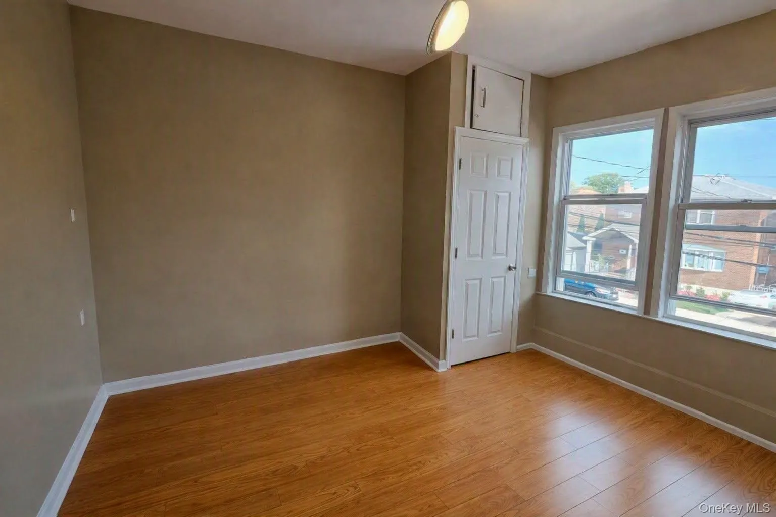 6807 59th Drive, New York, NY, 3 Bedrooms Bedrooms, 6 Rooms Rooms,1 BathroomBathrooms,Residential Lease,For Rent,59th,0,1041059 6807 59th Drive, New York, NY, 3 Bedrooms Bedrooms, 6 Rooms Rooms,1 BathroomBathrooms,Residential Lease,For Rent,59th,0,1041059