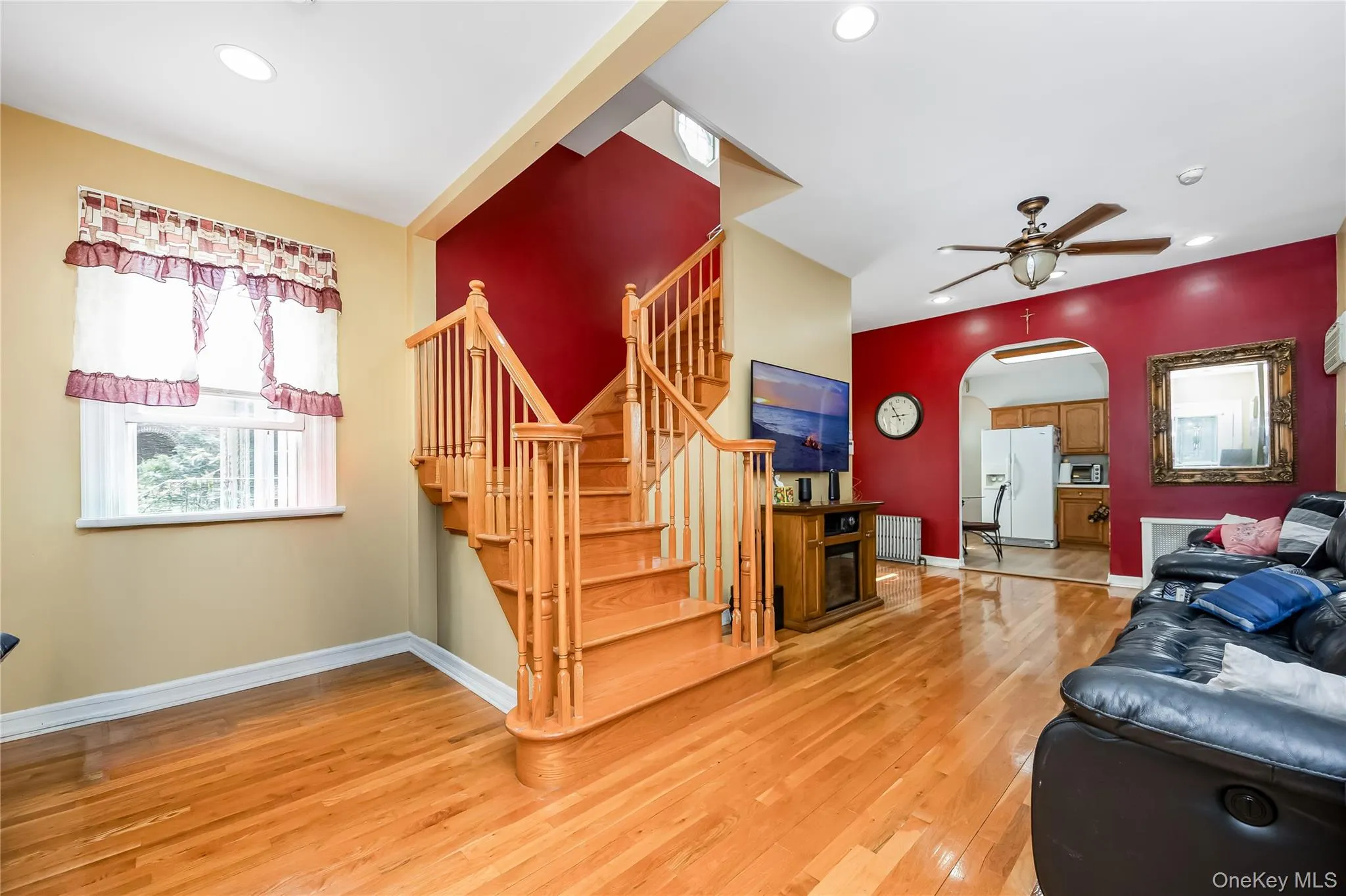 88-35 75th Avenue, New York, NY, 3 Bedrooms Bedrooms, 9 Rooms Rooms,4 BathroomsBathrooms,Residential,For Rent,75th,0,1041064 88-35 75th Avenue, New York, NY, 3 Bedrooms Bedrooms, 9 Rooms Rooms,4 BathroomsBathrooms,Residential,For Rent,75th,0,1041064