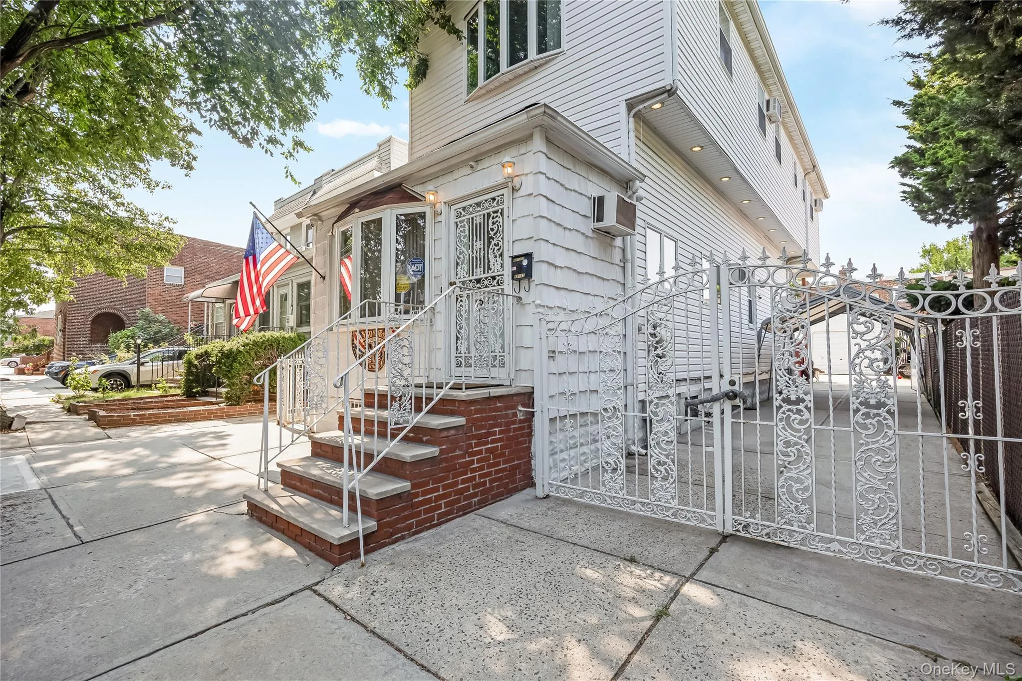 88-35 75th Avenue, New York, NY, 3 Bedrooms Bedrooms, 9 Rooms Rooms,4 BathroomsBathrooms,Residential,For Rent,75th,0,1041064 88-35 75th Avenue, New York, NY, 3 Bedrooms Bedrooms, 9 Rooms Rooms,4 BathroomsBathrooms,Residential,For Rent,75th,0,1041064