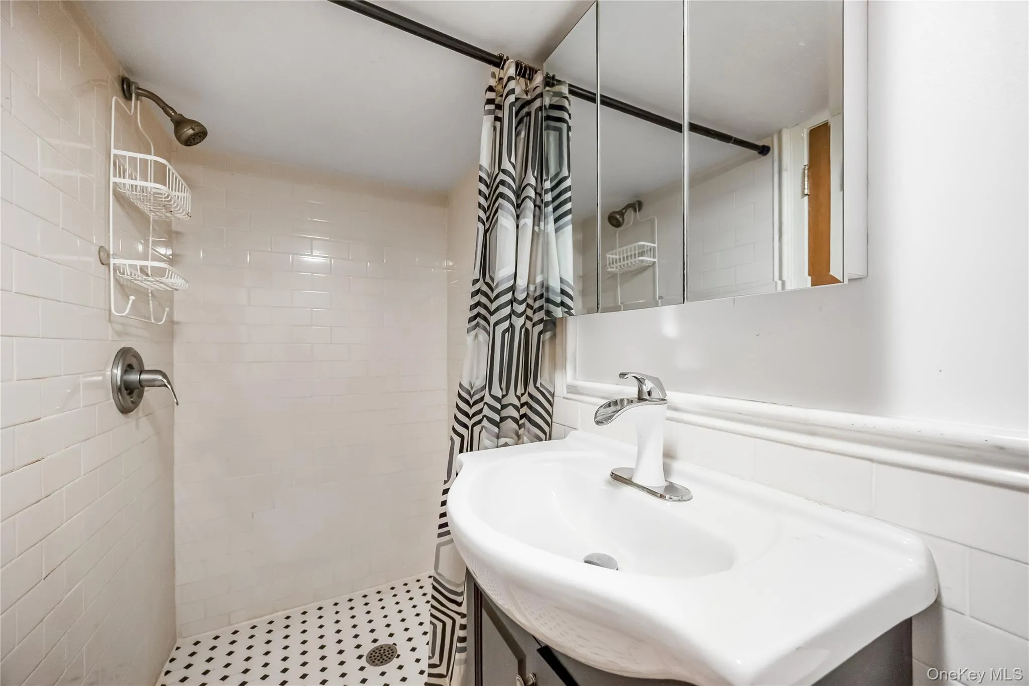 88-35 75th Avenue, New York, NY, 3 Bedrooms Bedrooms, 9 Rooms Rooms,4 BathroomsBathrooms,Residential,For Rent,75th,0,1041064 88-35 75th Avenue, New York, NY, 3 Bedrooms Bedrooms, 9 Rooms Rooms,4 BathroomsBathrooms,Residential,For Rent,75th,0,1041064