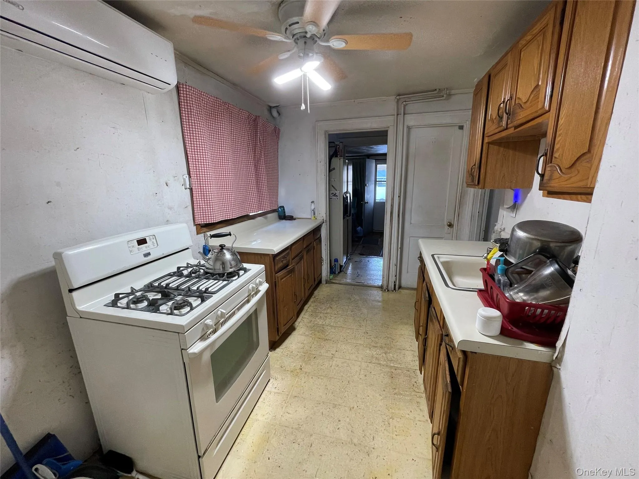 404 Baldwin Road, Hempstead, NY, 3 Bedrooms Bedrooms, 6 Rooms Rooms,1 BathroomBathrooms,Residential,For Rent,Baldwin,0,1041065 404 Baldwin Road, Hempstead, NY, 3 Bedrooms Bedrooms, 6 Rooms Rooms,1 BathroomBathrooms,Residential,For Rent,Baldwin,0,1041065