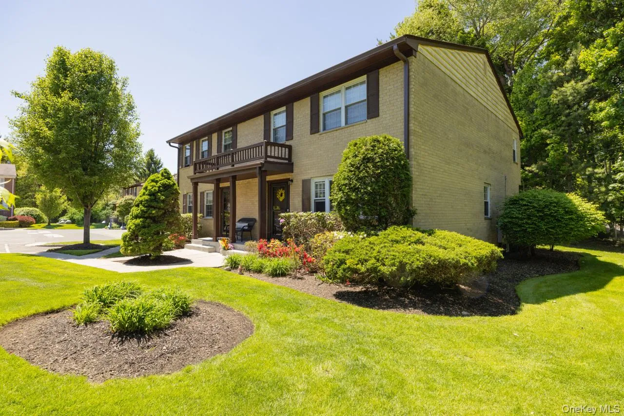 414 Pawnee Court, Ramapo, NY, 3 Bedrooms Bedrooms, 8 Rooms Rooms,2 BathroomsBathrooms,Residential,For Rent,Pawnee,0,1041066 414 Pawnee Court, Ramapo, NY, 3 Bedrooms Bedrooms, 8 Rooms Rooms,2 BathroomsBathrooms,Residential,For Rent,Pawnee,0,1041066