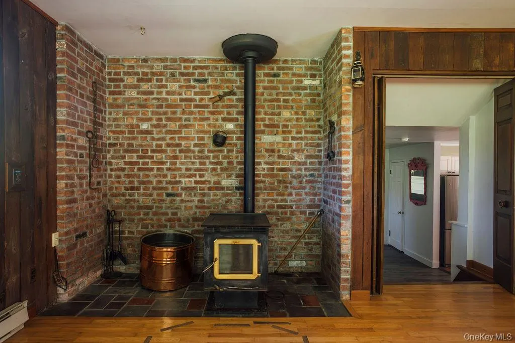 21 Courts Lane, Hudson, NY, 4 Bedrooms Bedrooms, 12 Rooms Rooms,2 BathroomsBathrooms,Residential,For Rent,Courts,0,1041067 21 Courts Lane, Hudson, NY, 4 Bedrooms Bedrooms, 12 Rooms Rooms,2 BathroomsBathrooms,Residential,For Rent,Courts,0,1041067