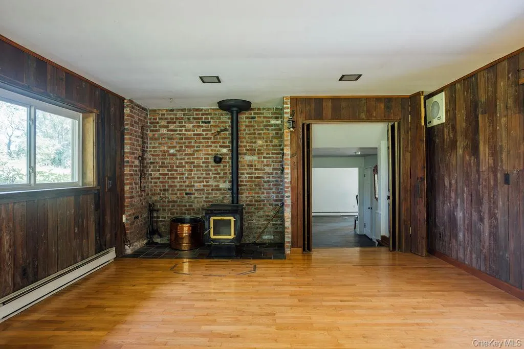 21 Courts Lane, Hudson, NY, 4 Bedrooms Bedrooms, 12 Rooms Rooms,2 BathroomsBathrooms,Residential,For Rent,Courts,0,1041067 21 Courts Lane, Hudson, NY, 4 Bedrooms Bedrooms, 12 Rooms Rooms,2 BathroomsBathrooms,Residential,For Rent,Courts,0,1041067