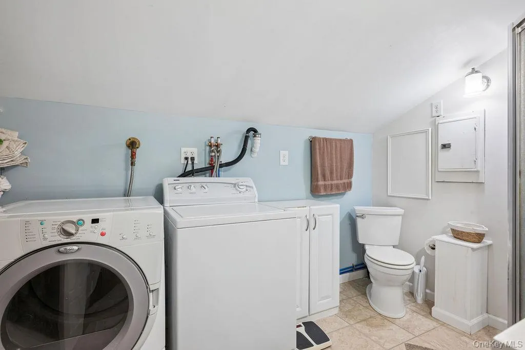 68 Lincoln Avenue, Islip, NY, 4 Bedrooms Bedrooms, 9 Rooms Rooms,2 BathroomsBathrooms,Residential,For Rent,Lincoln,0,1041069 68 Lincoln Avenue, Islip, NY, 4 Bedrooms Bedrooms, 9 Rooms Rooms,2 BathroomsBathrooms,Residential,For Rent,Lincoln,0,1041069