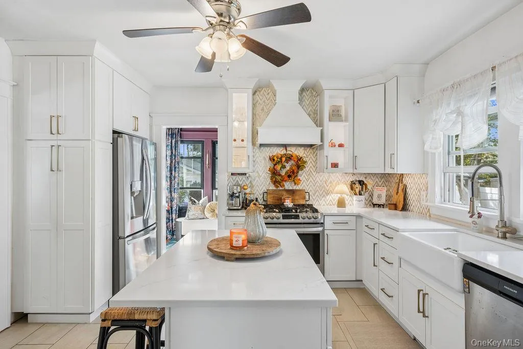 68 Lincoln Avenue, Islip, NY, 4 Bedrooms Bedrooms, 9 Rooms Rooms,2 BathroomsBathrooms,Residential,For Rent,Lincoln,0,1041069 68 Lincoln Avenue, Islip, NY, 4 Bedrooms Bedrooms, 9 Rooms Rooms,2 BathroomsBathrooms,Residential,For Rent,Lincoln,0,1041069