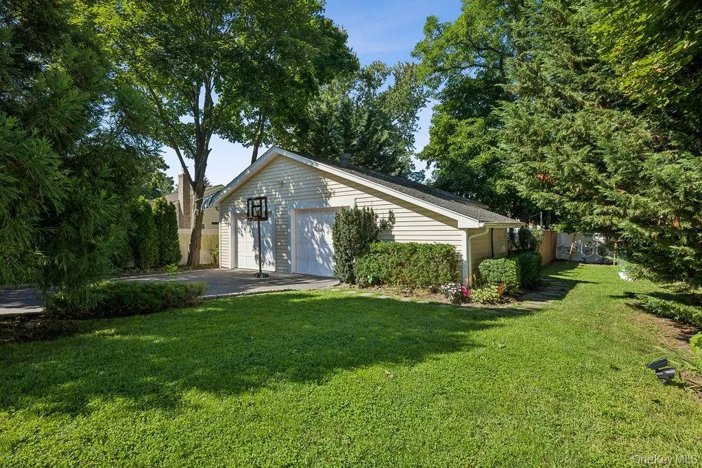 68 Lincoln Avenue, Islip, NY, 4 Bedrooms Bedrooms, 9 Rooms Rooms,2 BathroomsBathrooms,Residential,For Rent,Lincoln,0,1041069 68 Lincoln Avenue, Islip, NY, 4 Bedrooms Bedrooms, 9 Rooms Rooms,2 BathroomsBathrooms,Residential,For Rent,Lincoln,0,1041069