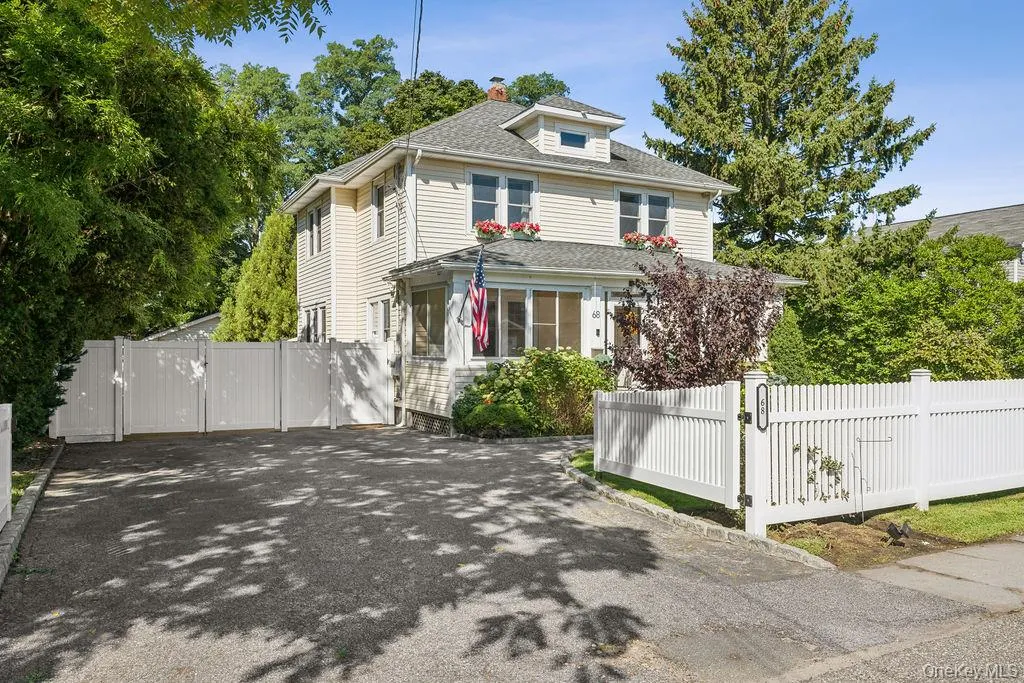 68 Lincoln Avenue, Islip, NY, 4 Bedrooms Bedrooms, 9 Rooms Rooms,2 BathroomsBathrooms,Residential,For Rent,Lincoln,0,1041069 68 Lincoln Avenue, Islip, NY, 4 Bedrooms Bedrooms, 9 Rooms Rooms,2 BathroomsBathrooms,Residential,For Rent,Lincoln,0,1041069