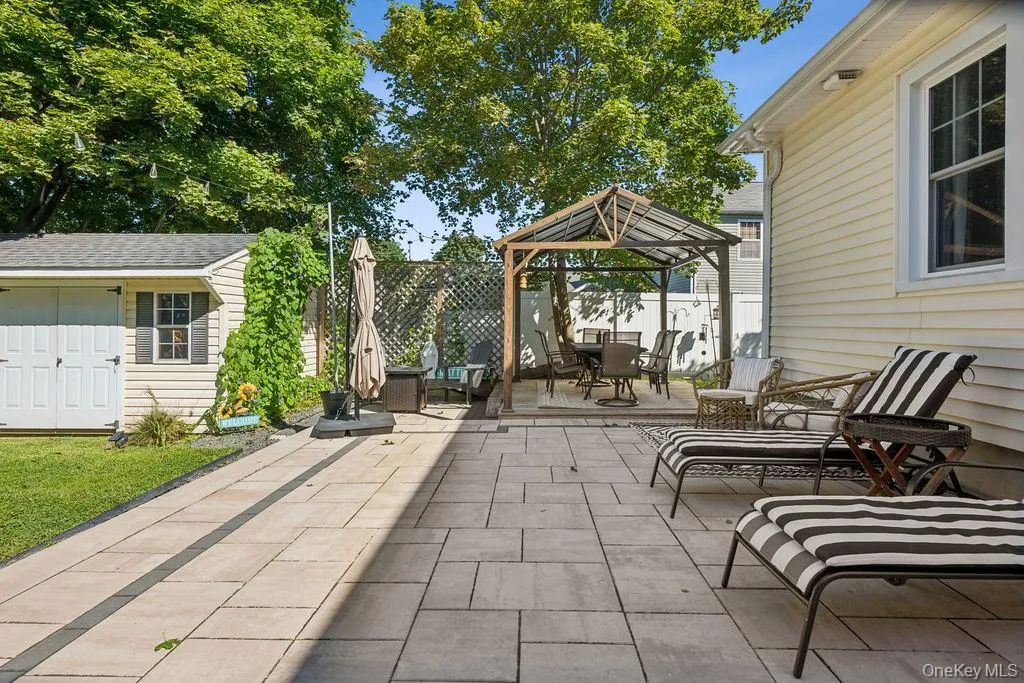 68 Lincoln Avenue, Islip, NY, 4 Bedrooms Bedrooms, 9 Rooms Rooms,2 BathroomsBathrooms,Residential,For Rent,Lincoln,0,1041069 68 Lincoln Avenue, Islip, NY, 4 Bedrooms Bedrooms, 9 Rooms Rooms,2 BathroomsBathrooms,Residential,For Rent,Lincoln,0,1041069