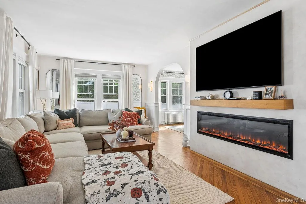 68 Lincoln Avenue, Islip, NY, 4 Bedrooms Bedrooms, 9 Rooms Rooms,2 BathroomsBathrooms,Residential,For Rent,Lincoln,0,1041069 68 Lincoln Avenue, Islip, NY, 4 Bedrooms Bedrooms, 9 Rooms Rooms,2 BathroomsBathrooms,Residential,For Rent,Lincoln,0,1041069