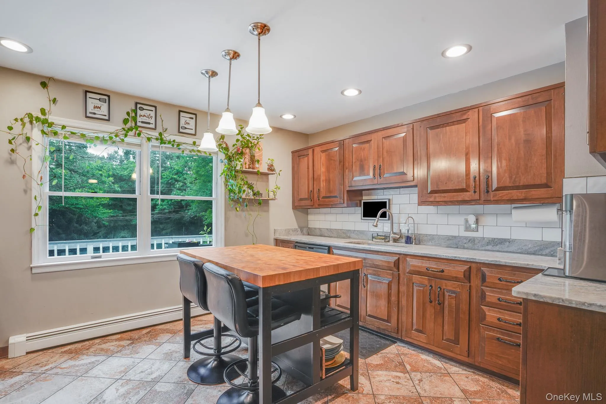 388 Cedar Hill Road, Wappinger, NY, 3 Bedrooms Bedrooms, 7 Rooms Rooms,2 BathroomsBathrooms,Residential,For Rent,Cedar Hill,0,1041075 388 Cedar Hill Road, Wappinger, NY, 3 Bedrooms Bedrooms, 7 Rooms Rooms,2 BathroomsBathrooms,Residential,For Rent,Cedar Hill,0,1041075