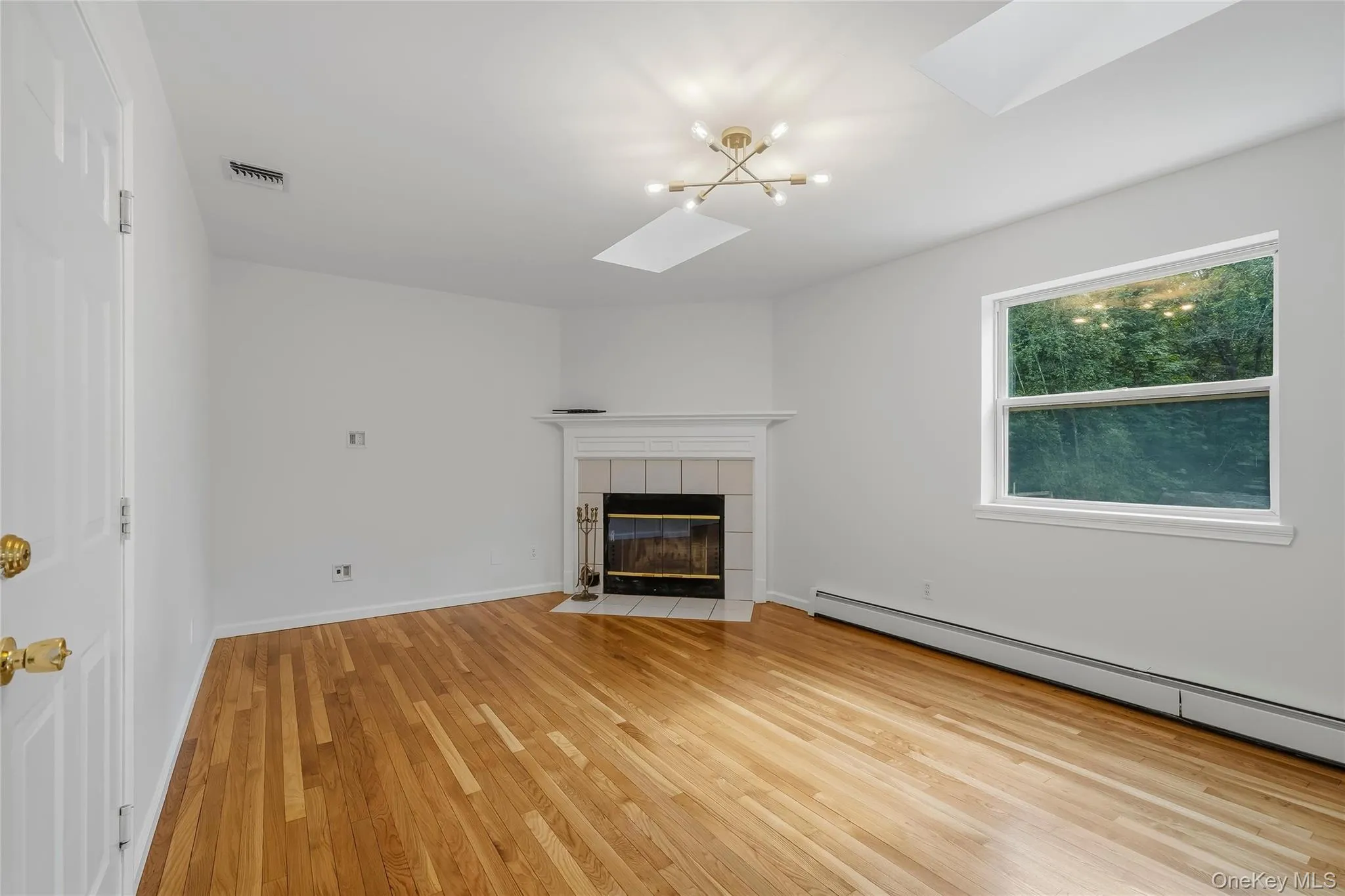 35 Cunningham, Monroe, NY, 4 Bedrooms Bedrooms, 9 Rooms Rooms,2 BathroomsBathrooms,Residential Lease,For Rent,Cunningham,0,1041076 35 Cunningham, Monroe, NY, 4 Bedrooms Bedrooms, 9 Rooms Rooms,2 BathroomsBathrooms,Residential Lease,For Rent,Cunningham,0,1041076