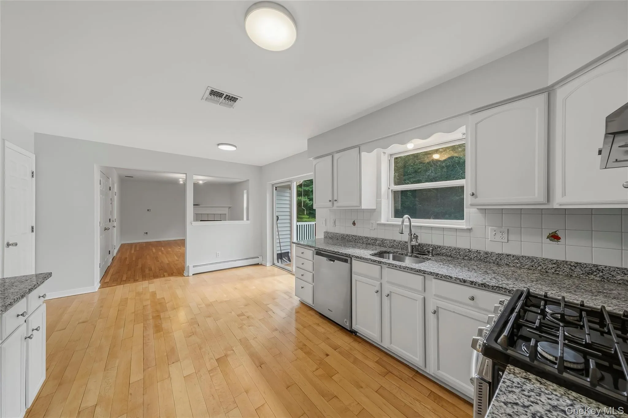 35 Cunningham, Monroe, NY, 4 Bedrooms Bedrooms, 9 Rooms Rooms,2 BathroomsBathrooms,Residential Lease,For Rent,Cunningham,0,1041076 35 Cunningham, Monroe, NY, 4 Bedrooms Bedrooms, 9 Rooms Rooms,2 BathroomsBathrooms,Residential Lease,For Rent,Cunningham,0,1041076
