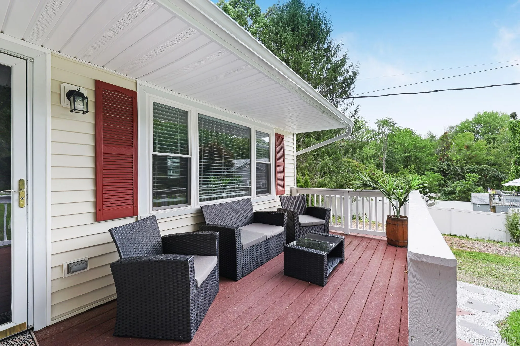 Front Porch with Trex Decking Front Porch with Trex Decking