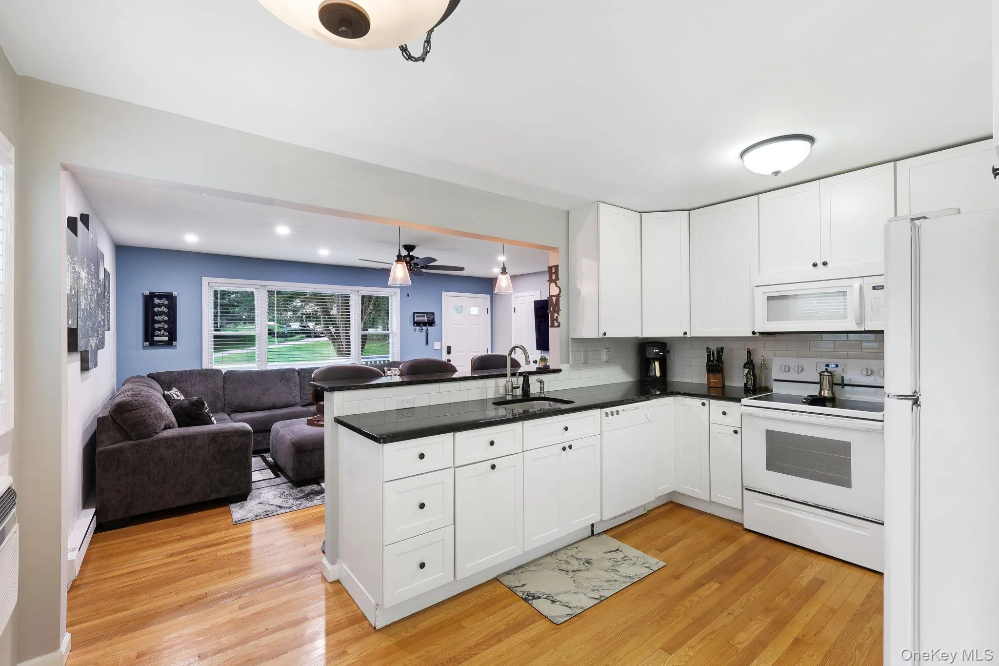 13 Arbutus Street, Putnam Valley, NY, 3 Bedrooms Bedrooms, 6 Rooms Rooms,1 BathroomBathrooms,Residential,For Rent,Arbutus,0,1041077 13 Arbutus Street, Putnam Valley, NY, 3 Bedrooms Bedrooms, 6 Rooms Rooms,1 BathroomBathrooms,Residential,For Rent,Arbutus,0,1041077