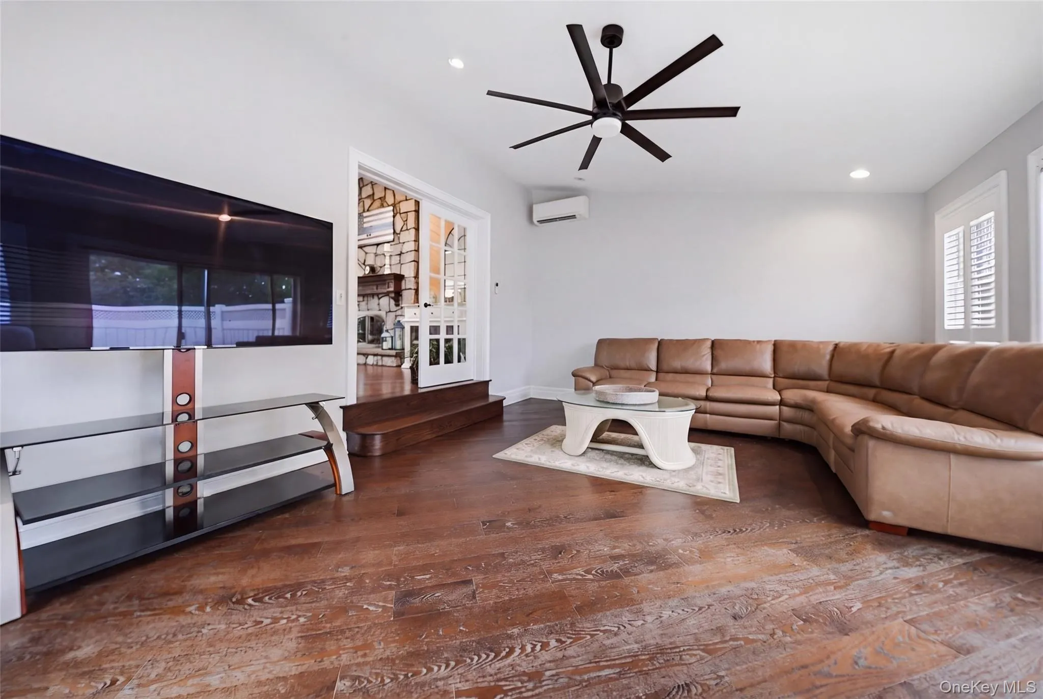 5 Renee Place, Oyster Bay, NY, 5 Bedrooms Bedrooms, 10 Rooms Rooms,2 BathroomsBathrooms,Residential,For Rent,Renee,0,1041078 5 Renee Place, Oyster Bay, NY, 5 Bedrooms Bedrooms, 10 Rooms Rooms,2 BathroomsBathrooms,Residential,For Rent,Renee,0,1041078
