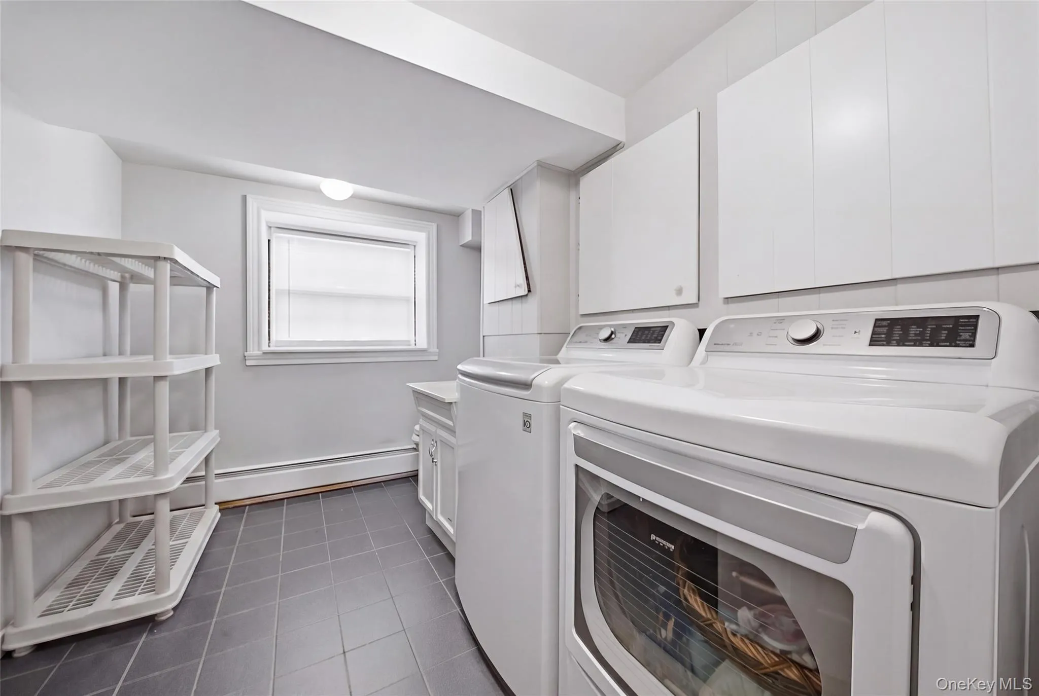 5 Renee Place, Oyster Bay, NY, 5 Bedrooms Bedrooms, 10 Rooms Rooms,2 BathroomsBathrooms,Residential,For Rent,Renee,0,1041078 5 Renee Place, Oyster Bay, NY, 5 Bedrooms Bedrooms, 10 Rooms Rooms,2 BathroomsBathrooms,Residential,For Rent,Renee,0,1041078