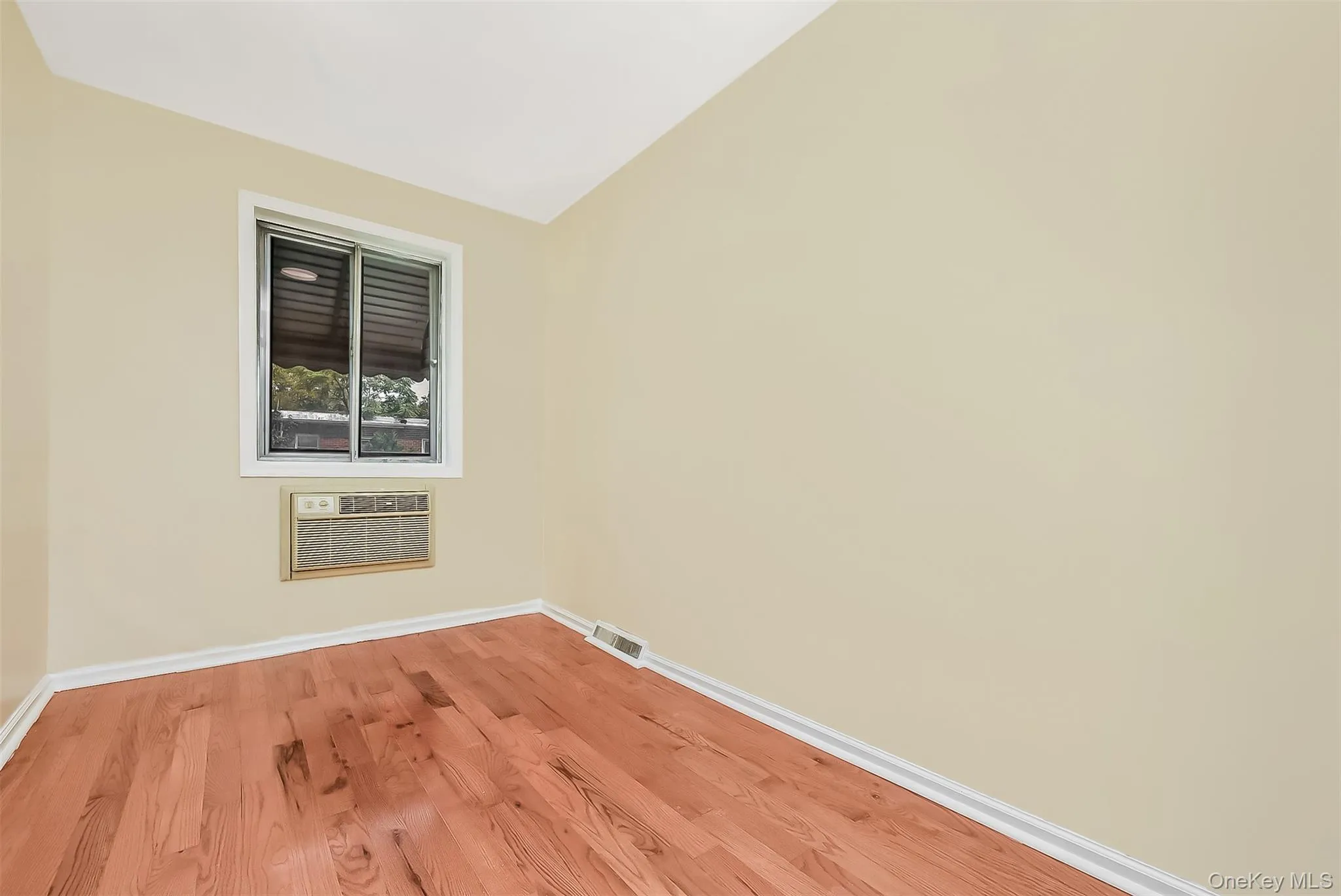 1169 81st Street, New York, NY, 3 Bedrooms Bedrooms, 6 Rooms Rooms,1 BathroomBathrooms,Residential,For Rent,81st,0,1041079 1169 81st Street, New York, NY, 3 Bedrooms Bedrooms, 6 Rooms Rooms,1 BathroomBathrooms,Residential,For Rent,81st,0,1041079