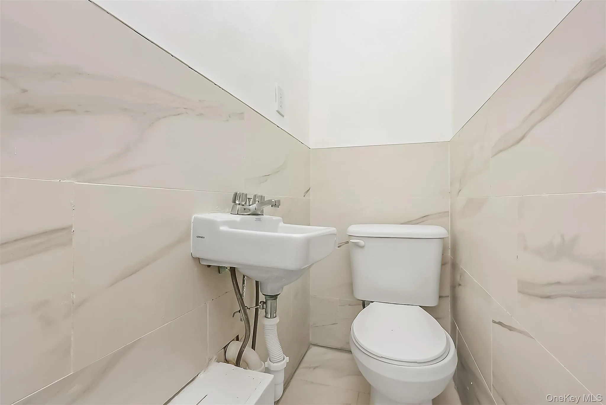 1169 81st Street, New York, NY, 3 Bedrooms Bedrooms, 6 Rooms Rooms,1 BathroomBathrooms,Residential,For Rent,81st,0,1041079 1169 81st Street, New York, NY, 3 Bedrooms Bedrooms, 6 Rooms Rooms,1 BathroomBathrooms,Residential,For Rent,81st,0,1041079
